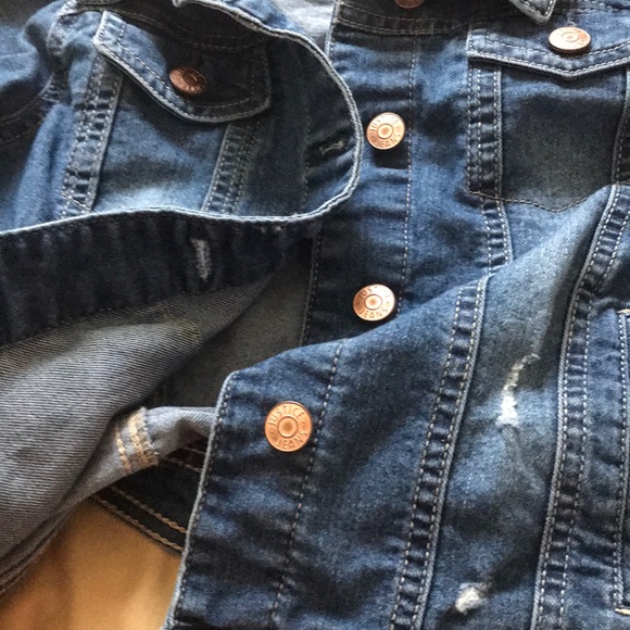 Jean jacket - Picture 3 of 9